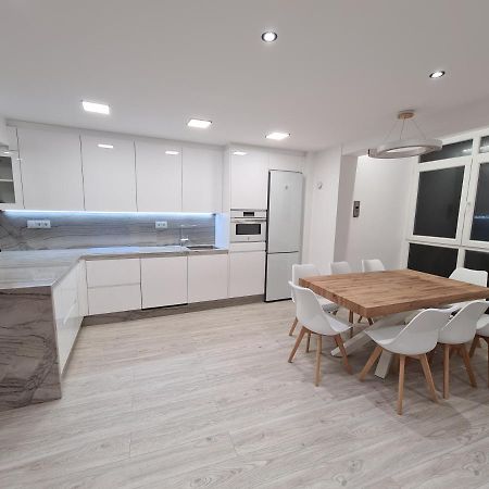 104A Apartamento Para 8 Personas Gijón Buitenkant foto